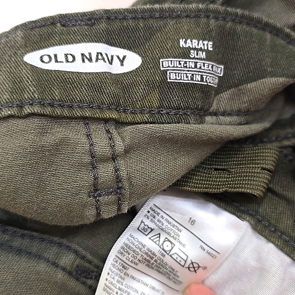 6 Piece Bundle of Big Boys' Back To School Clothes - Picture 13 of 15